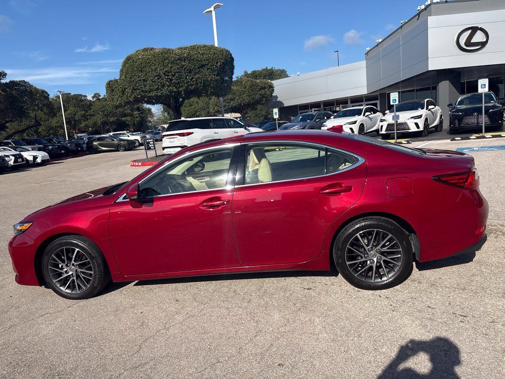 Used 2016 Lexus ES 350 w/ Luxury Package w/Wood Trim FWD image 2