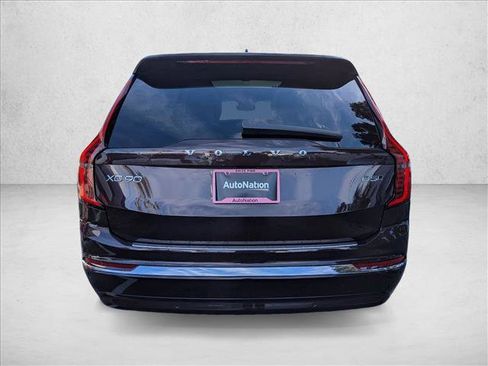 Certified 2025 Volvo XC90 B5 Core w/ Protection Package Premier image 7
