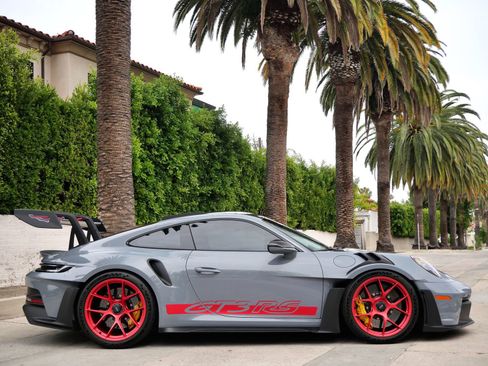 Used 2025 Porsche 911 GT3 RS RWD image 4