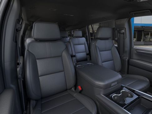New 2026 Chevrolet Suburban RST w/ Comfort Package AWD/4WD image 16