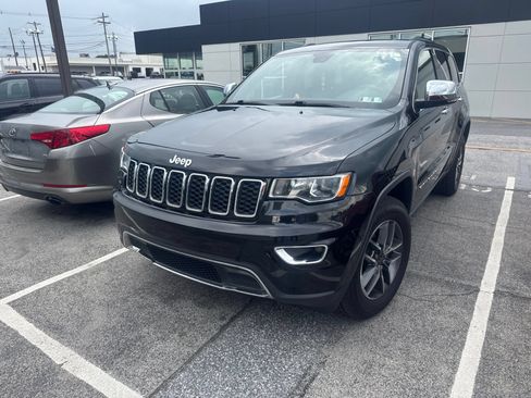 Used 2019 Jeep Grand Cherokee Limited AWD/4WD image 1