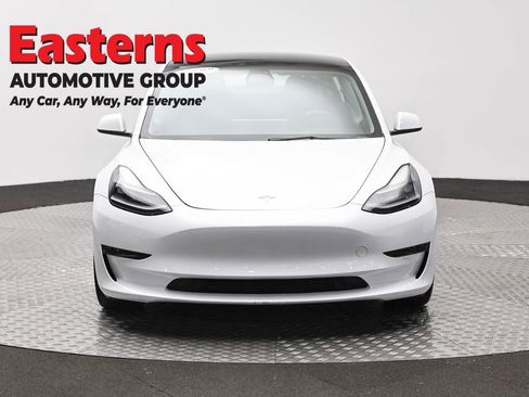 Used 2023 Tesla Model 3 Standard Range RWD image 2