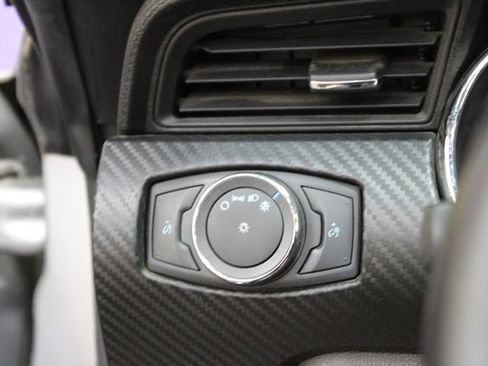 Used 2016 Ford Mustang Convertible RWD image 14
