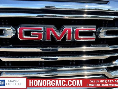 Used 2019 GMC Sierra 1500 SLT w/ SLT Premium Plus Package AWD/4WD image 37