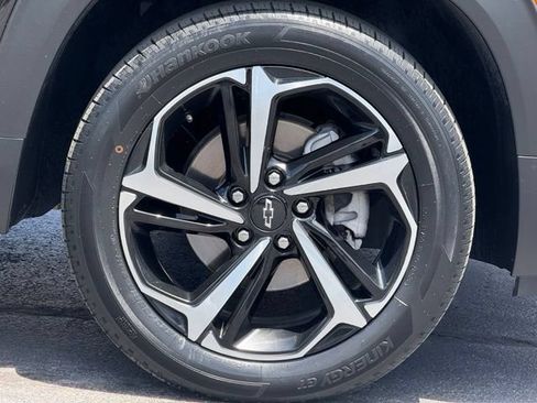 Used 2022 Chevrolet TrailBlazer RS w/ Technology Package AWD/4WD image 10