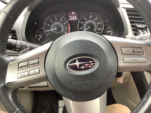 Used 2010 Subaru Outback 2.5i Premium image 37