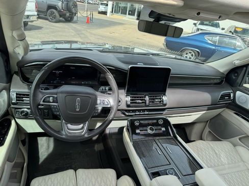 Used 2021 Lincoln Navigator Black Label w/ Cargo Convenience Package image 2