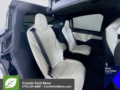 Used 2023 Tesla Model X Plaid image 32
