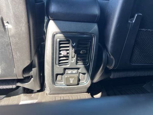 Used 2021 Jeep Grand Cherokee Limited w/ Premium Lighting Group image 24