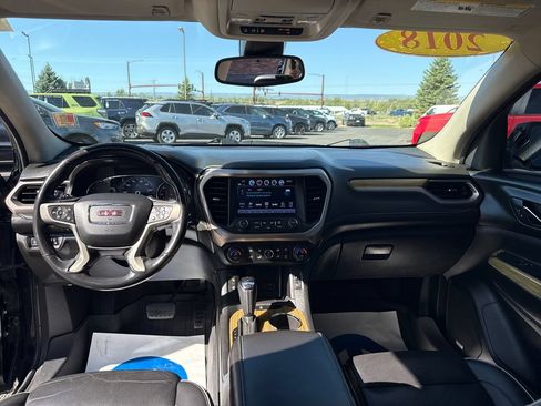 Used 2018 GMC Acadia Denali w/ Technology Package AWD/4WD image 13