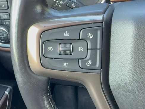 Used 2022 Chevrolet Silverado 1500 High Country w/ Technology Package AWD/4WD image 18