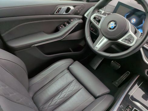 Used 2025 BMW X5 xDrive40i image 36