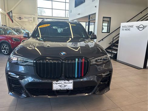 Used 2019 BMW X7 xDrive50i w/ M Sport Package image 2