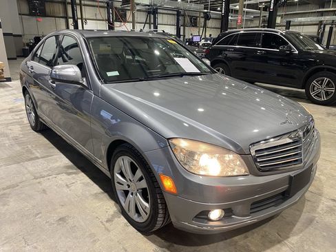 Used 2009 Mercedes-Benz C 300 Sedan image 1