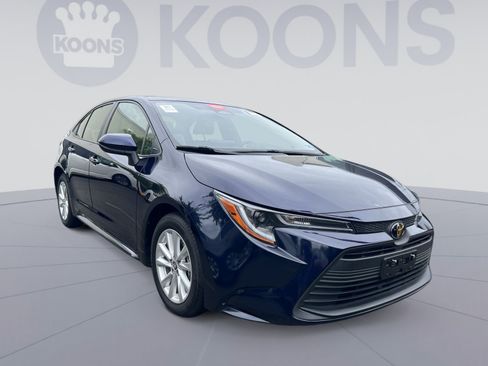 Used 2023 Toyota Corolla LE w/ LE Convenience Package FWD image 7