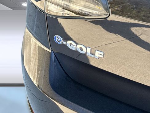 Used 2019 Volkswagen e-Golf SE w/ Driver Assistance Package image 21
