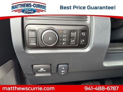 New 2026 Ford F250 Lariat w/ Black Appearance Package image 29