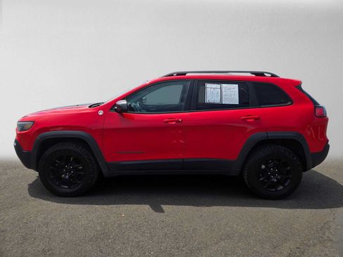 Used 2019 Jeep Cherokee Trailhawk w/ Comfort/Convenience Group AWD/4WD image 7