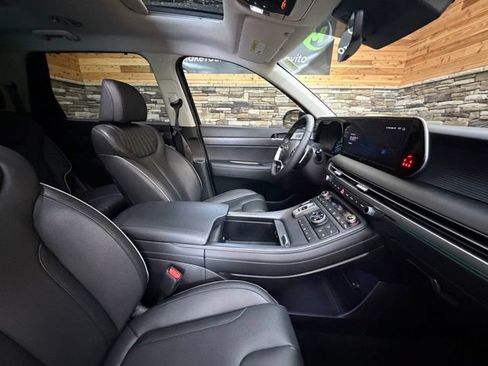 Used 2024 Hyundai Palisade Limited AWD/4WD image 18