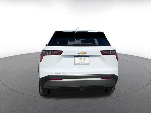 Used 2025 Chevrolet Equinox LT image 12