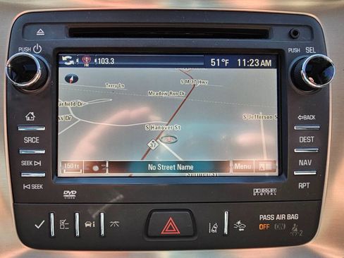 Used 2015 GMC Acadia Denali image 39