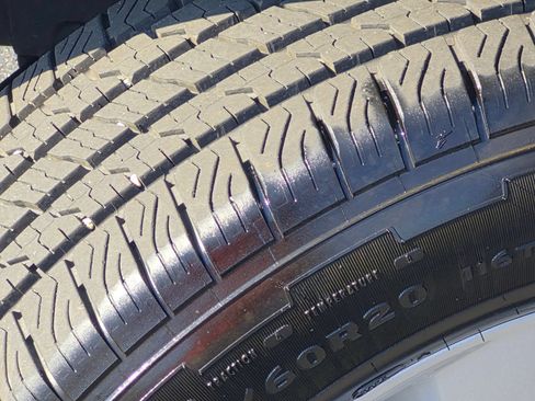 Used 2024 RAM 1500 Classic SLT AWD/4WD image 11