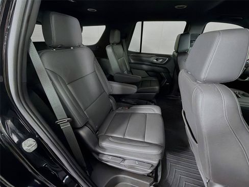 Used 2022 Chevrolet Tahoe LT w/ Luxury Package AWD/4WD image 30