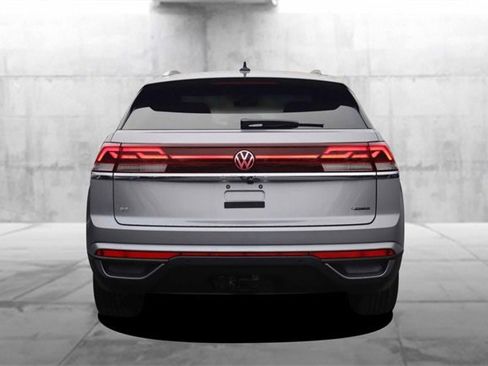 New 2026 Volkswagen Atlas Cross Sport SE image 6