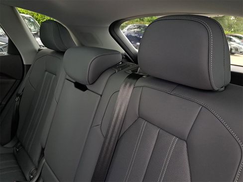 New 2025 Audi Q5 Premium Plus image 28