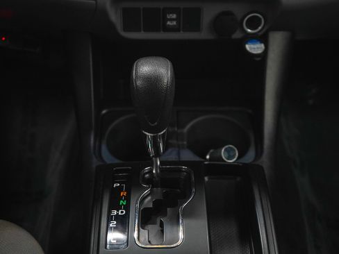 Used 2015 Toyota Tacoma PreRunner w/ Convenience Package RWD image 19