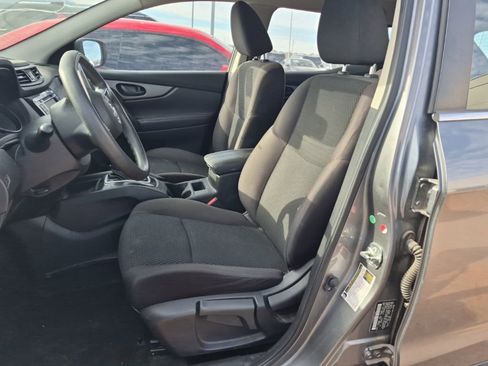 Used 2021 Nissan Rogue Sport S image 7