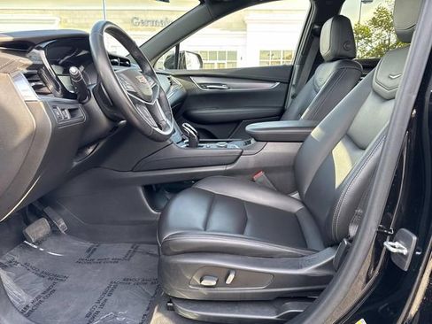 Used 2022 Cadillac XT5 Luxury AWD/4WD image 17