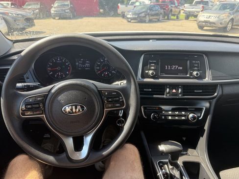 Used 2016 Kia Optima LX FWD image 16