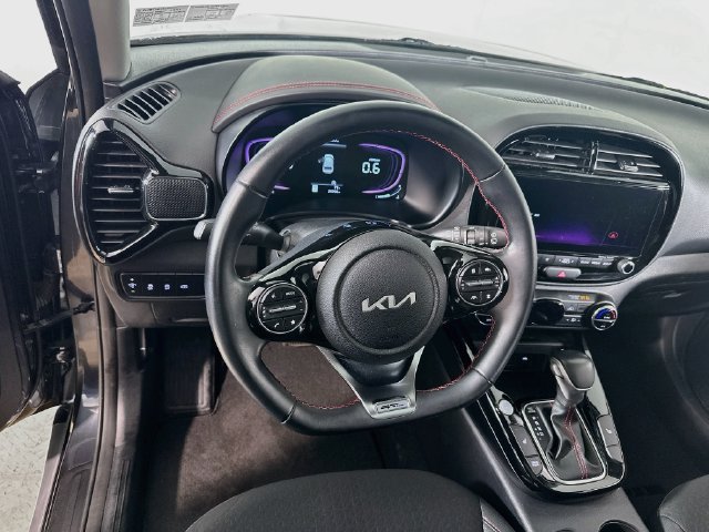 Used 2024 Kia Soul GT-Line w/ GT-Line Technology Package FWD image 20