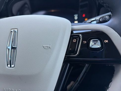 New 2026 Lincoln Corsair Premiere image 15