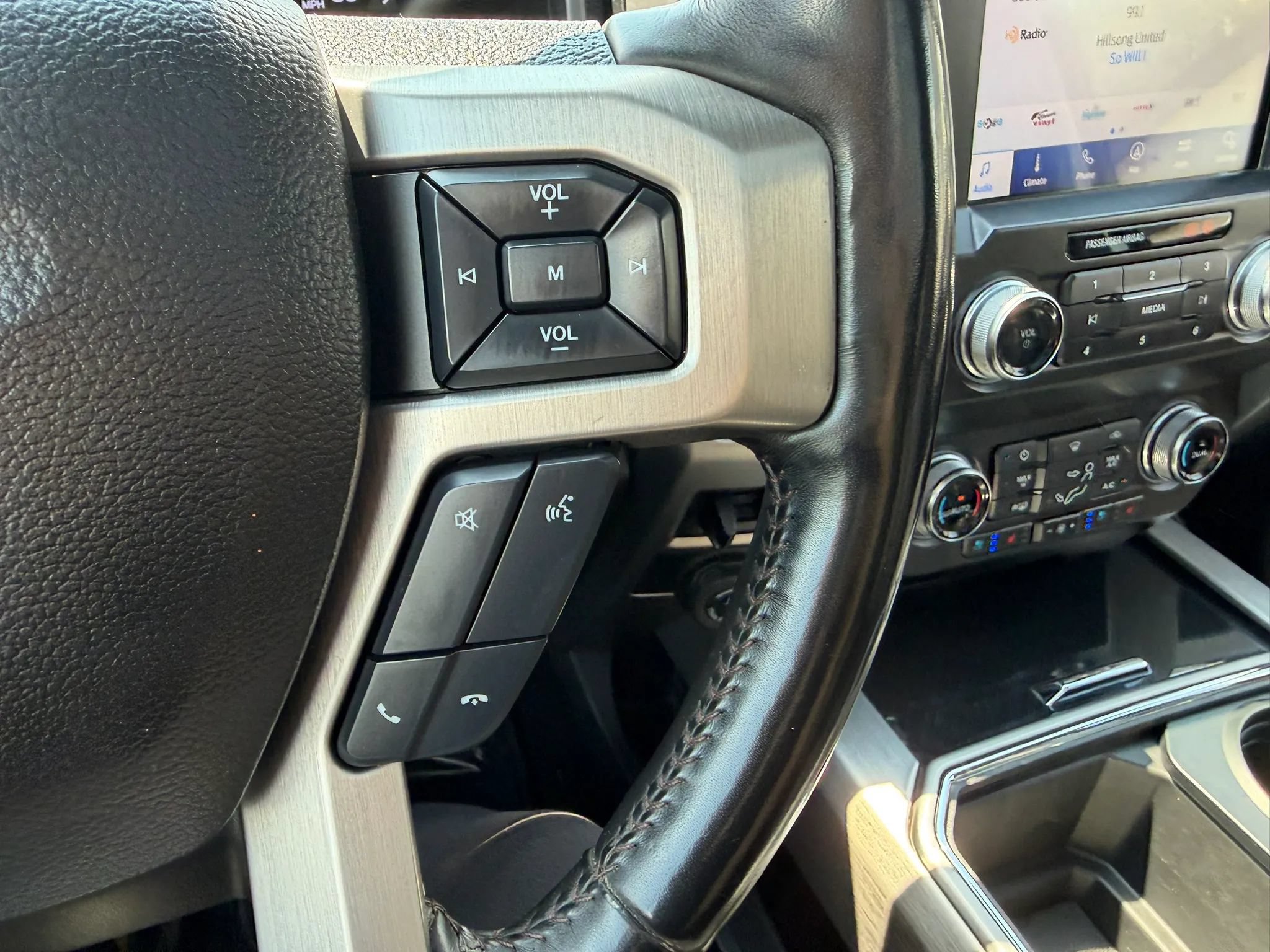 Used 2020 Ford F350 Platinum w/ FX4 Off-Road Package AWD/4WD image 21