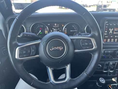 Used 2023 Jeep Wrangler Sahara w/ Cold Weather Group image 9