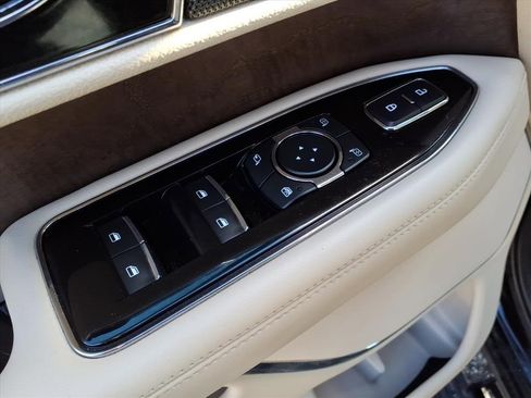 Used 2018 Lincoln Navigator Reserve w/ Technology Package image 22