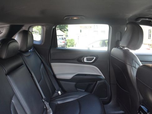 Used 2025 Jeep Compass Limited AWD/4WD image 25
