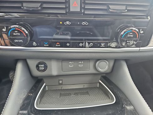 New 2026 Nissan Rogue Platinum w/ Platinum Premium Package AWD/4WD image 29
