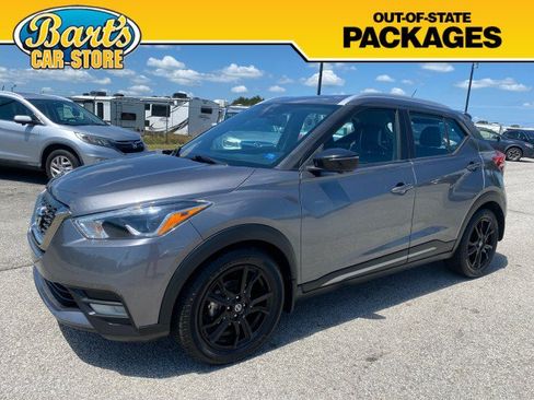 Used 2020 Nissan Kicks SR w/ SR Premium Package FWD image 3