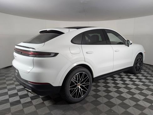 New 2026 Porsche Cayenne image 7