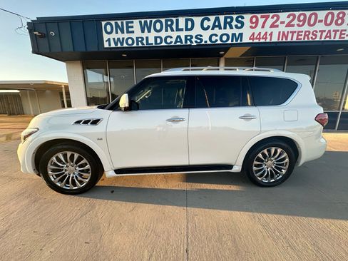 Used 2015 INFINITI QX80 Luxe w/ 22" Wheel Package image 2