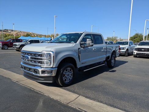 Certified 2025 Ford F250 Lariat AWD/4WD image 10