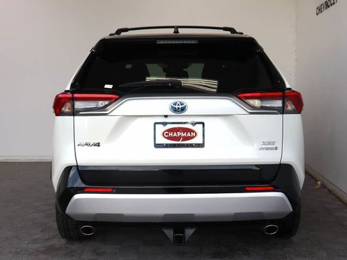 Used 2020 Toyota RAV4 XSE AWD/4WD image 6