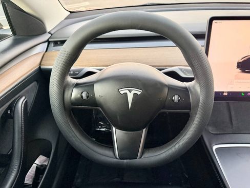 Used 2023 Tesla Model 3 Standard Range RWD image 10