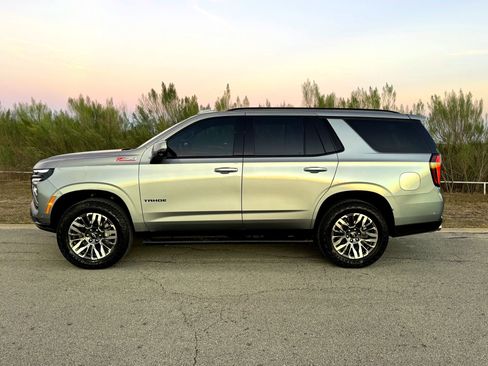 Used 2025 Chevrolet Tahoe Z71 w/ Z71 Off-Road Package image 13