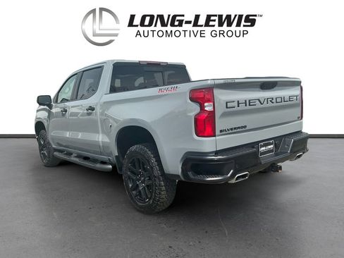 Used 2024 Chevrolet Silverado 1500 LT Trail Boss w/ Convenience Package II AWD/4WD image 4