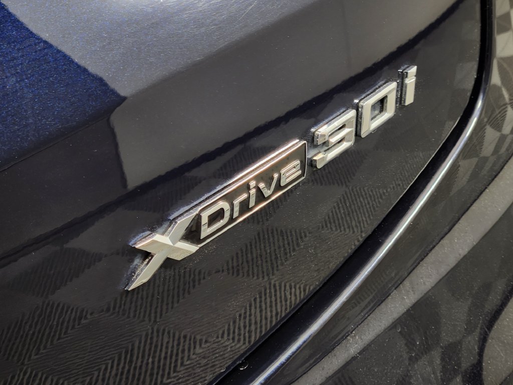 Used 2019 BMW X4 xDrive30i w/ M Sport Package 2 AWD/4WD image 11