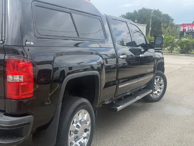 Used 2017 GMC Sierra 2500 Denali w/ Duramax Plus Package AWD/4WD image 12